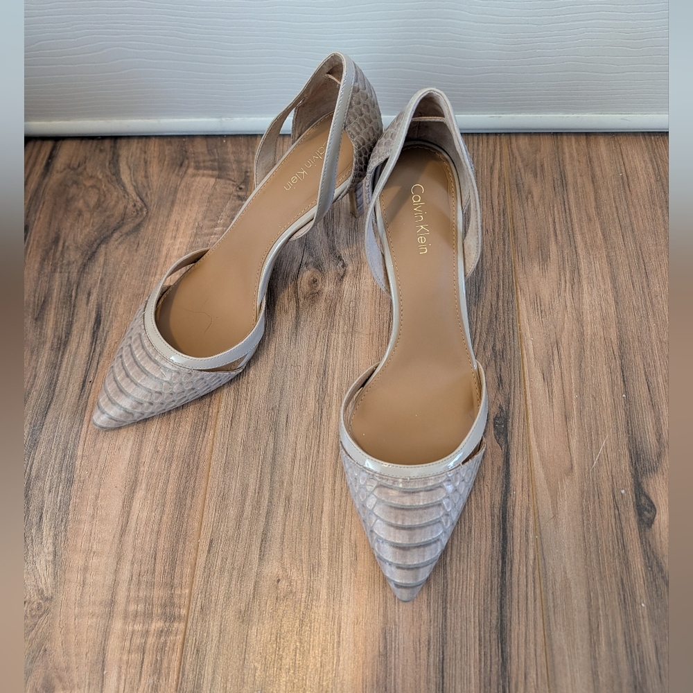 Calvin Klein Women's Taupe Textured Pointed Slingback Heels